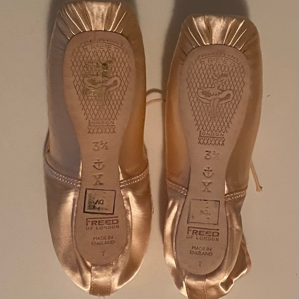Freed of London Pointe Shoes. Maker: Anchor